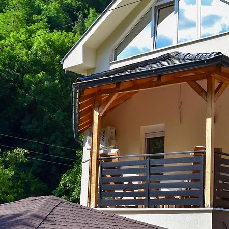 Stiv Apartmani Lukovo Ngoại thất bức ảnh