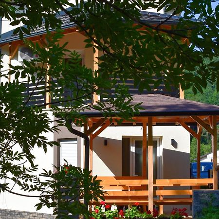 Stiv Apartmani Lukovo Ngoại thất bức ảnh