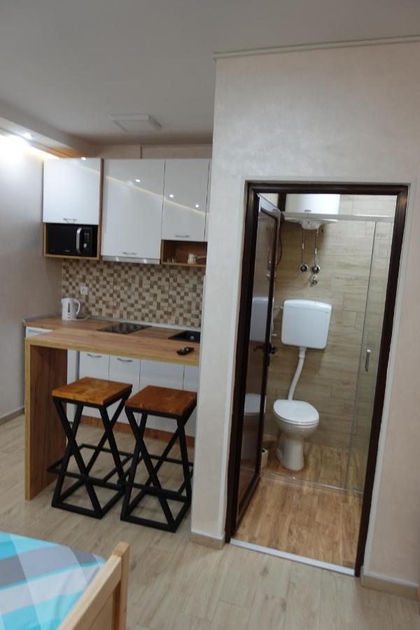 Stiv Apartmani Lukovo Ngoại thất bức ảnh