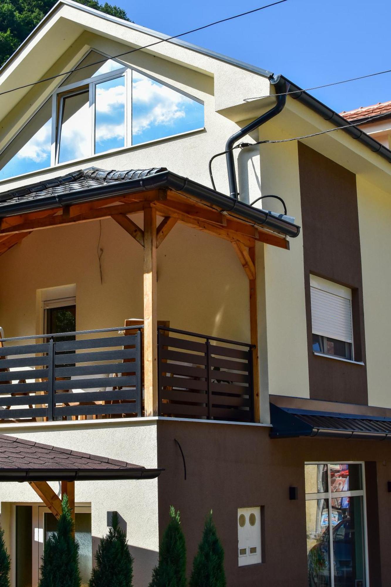 Stiv Apartmani Lukovo Ngoại thất bức ảnh